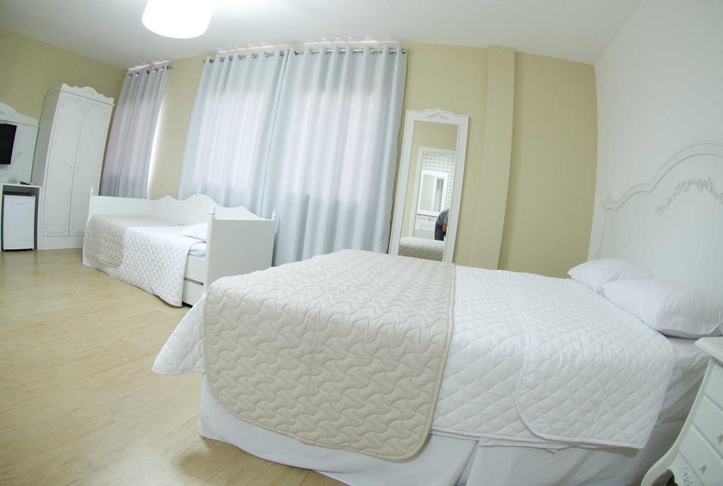 Hotel Oma Zita Forquilhinha Exteriér fotografie